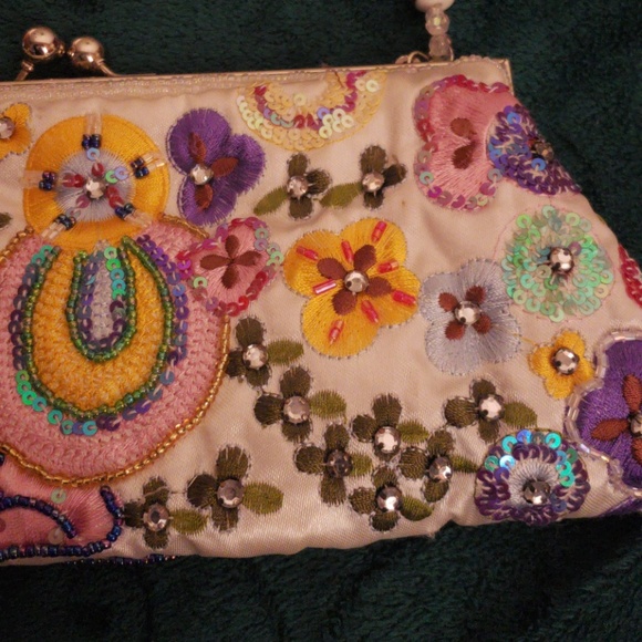 Vintage Beaded Clutch - Picture 4 of 8
